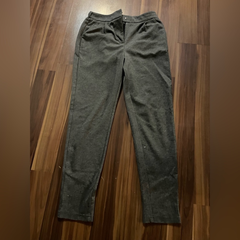 Vero Moda Pants. Size 36.